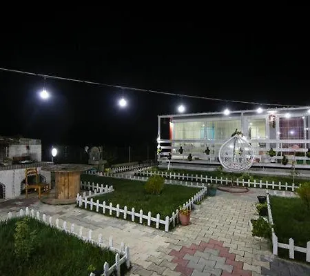 Entire Niku With Beautiful Garden 빌라