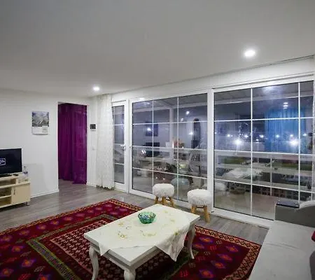 Entire Niku With Beautiful Garden Villa *